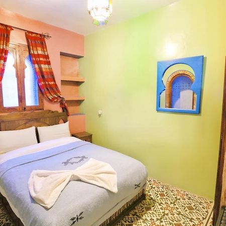 Aymane Rooftop Budget Panoramic Hotel シェフシャウエン エクステリア 写真