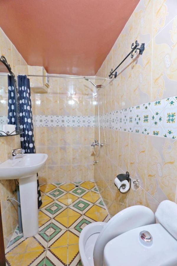 Aymane Rooftop Budget Panoramic Hotel シェフシャウエン エクステリア 写真