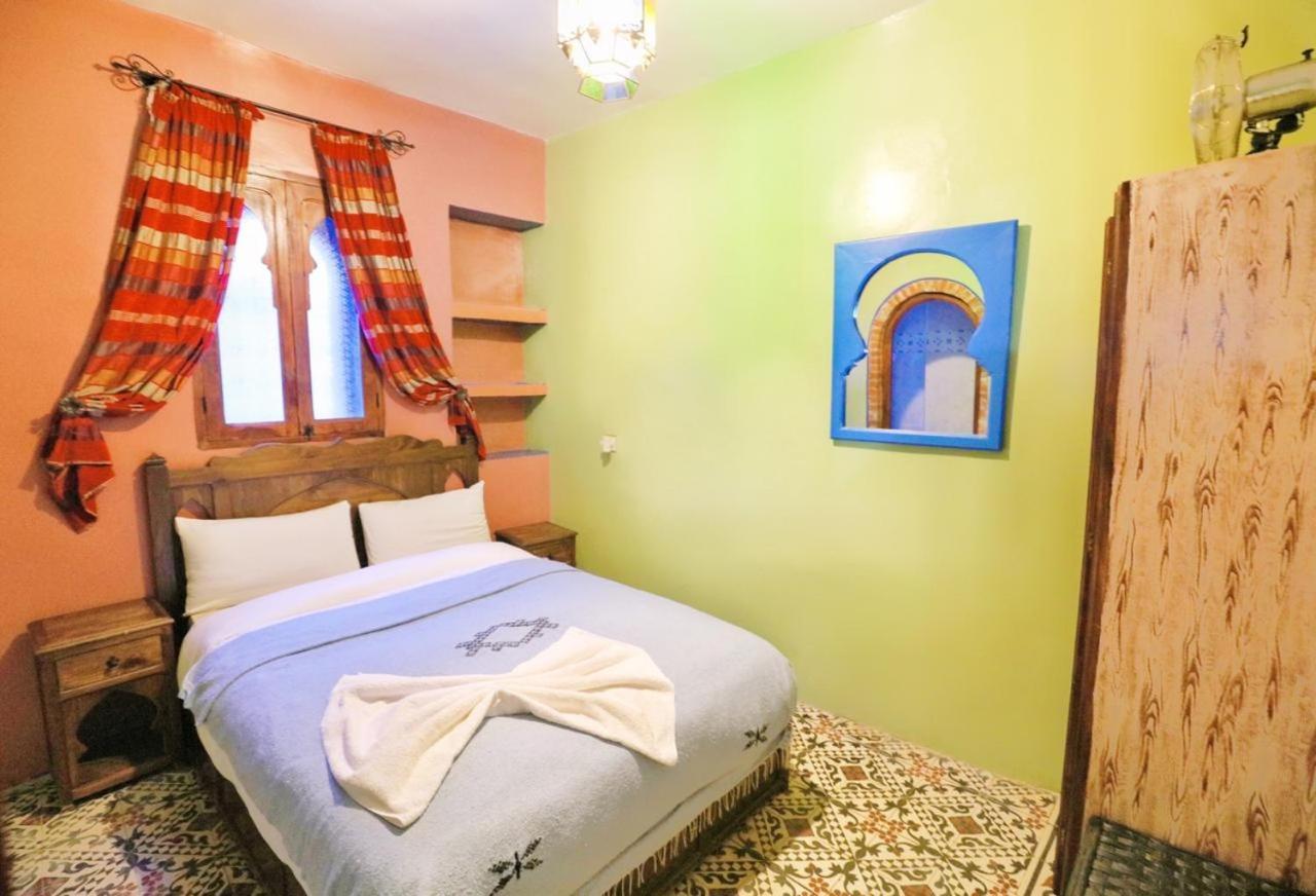 Aymane Rooftop Budget Panoramic Hotel シェフシャウエン エクステリア 写真